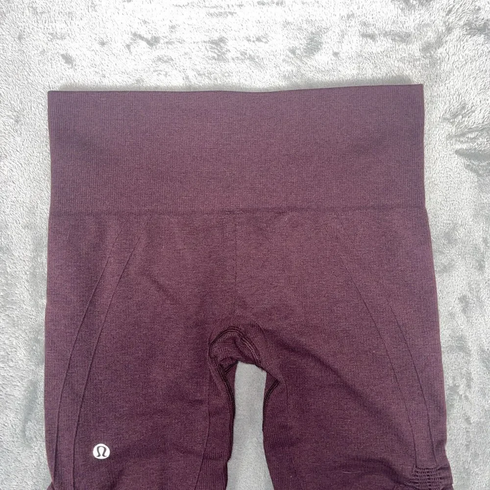 Lululemon Women's‎ In the Flow Seamless Cropped Leggings Burgundy Size 4 EUC